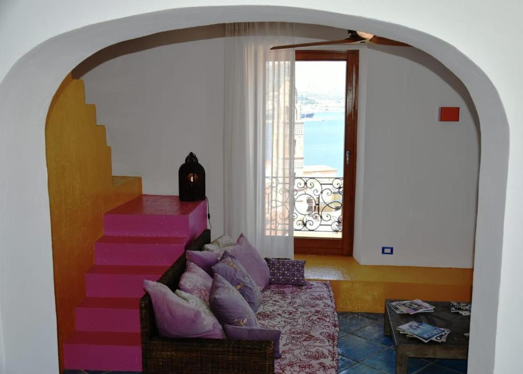 Le Suite Guarinelli B&B Gaeta Exterior photo